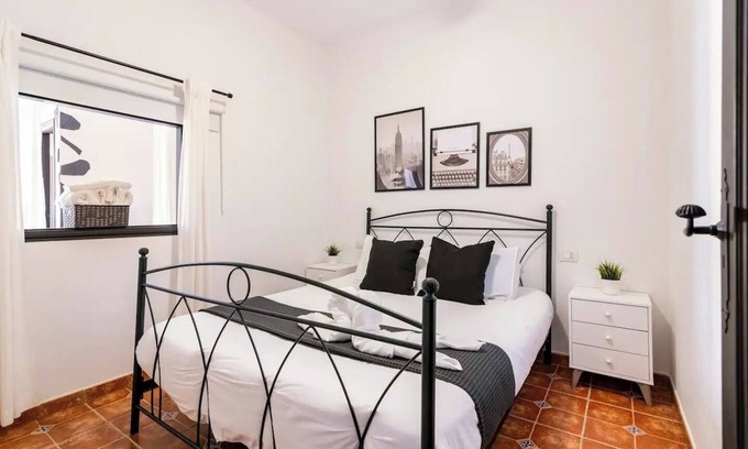 La Listada Apartamento | Apartamento de vacaciones 'Apartamento La Listada Alto' con vistas al mar, terraza privada y Wi-Fi