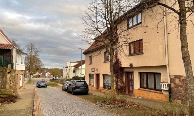 Fritzlar Apartamento | Vacation apartment Alter Frisörsalon - Holiday apartments Alter Frisörsalon