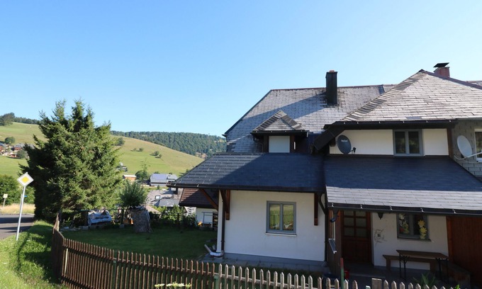 Hofsgrund Apartamento | Vacation apartment/apartment for 3 guests with 60m² in Oberried (122934)