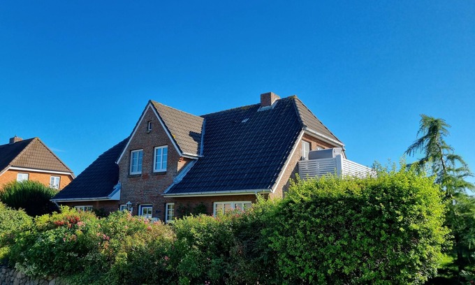 Midlum Apartamento | Vacation apartment/apartment for 5 guests with 75m² in Oevenum (267737)