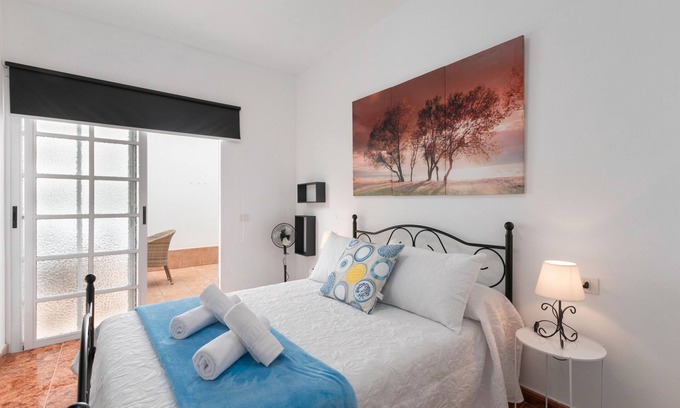 Los Gavilanes Apartamento | Apartamento de vacaciones 'Arenas De Sal' con terraza privada