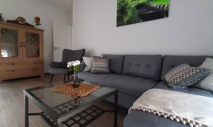 Schonwald Apartamento | Vacation apartment Claudia kl. FW - Holiday home zur Eiche am Dorfanger