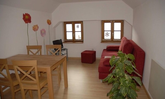 Brannenburg Apartamento | Apartamento de 40 metros cuadrados con dormitorio, sala de estar / dormitorio, cocina americana, baño / WC