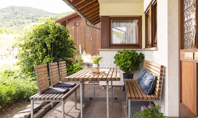 Kappelrodeck Apartamento | Vacation apartment with patio and sun lounger in the garden, 50sqm, 1 bedroom, max. 2 persons