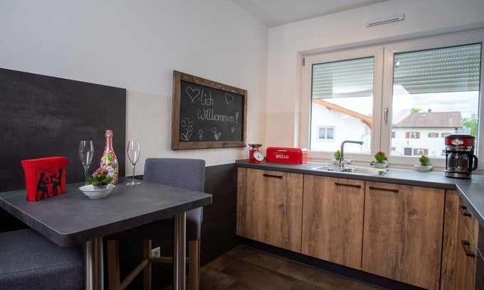 Feldwies Apartamento | Vacation apartment FühlDichWohl, 91sqm, 2 sep. Bedroom, balcony