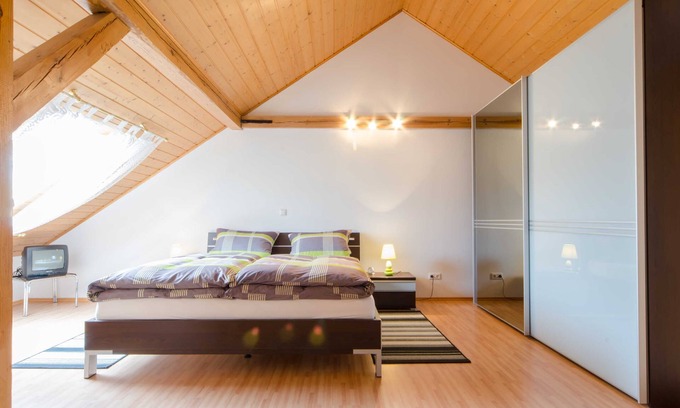 Hollfeld Apartamento | Vacation apartment Gipfelstürmer (6-8 pers.) - Ferienwohnungen Handwerger