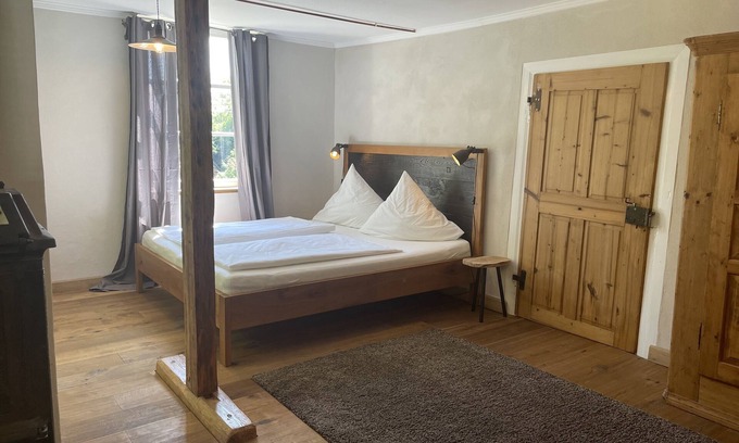 Ueberlingen Apartamento | Vacation apartment Müllerwohnung - Historic Goldbachmühle Überlingen-Goldbach