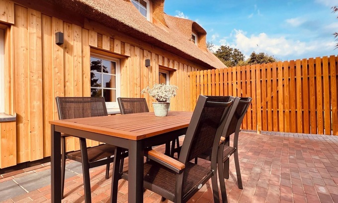 Grodersby Apartamento | Vacation apartment Reethaus L - summer house 54 in Grödersby near Arnis.