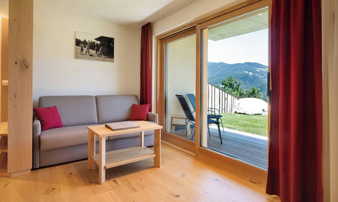 Feldthurns Apartamento | Apartamento de vacaciones "Teutenhofer Kirsche" en la granja con vistas a la montaña y jardín