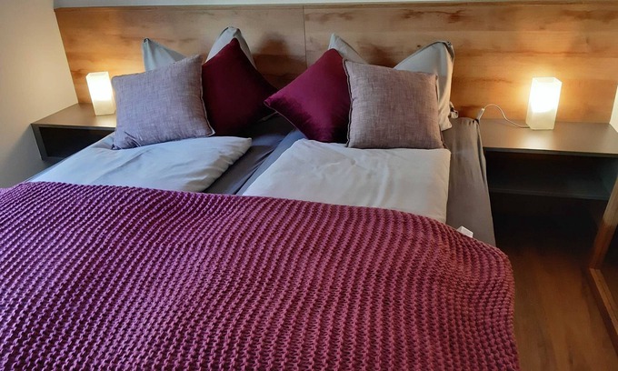 Hollfeld Apartamento | Vacation apartment Traumland (2-3 pers.) - Ferienwohnungen Handwerger
