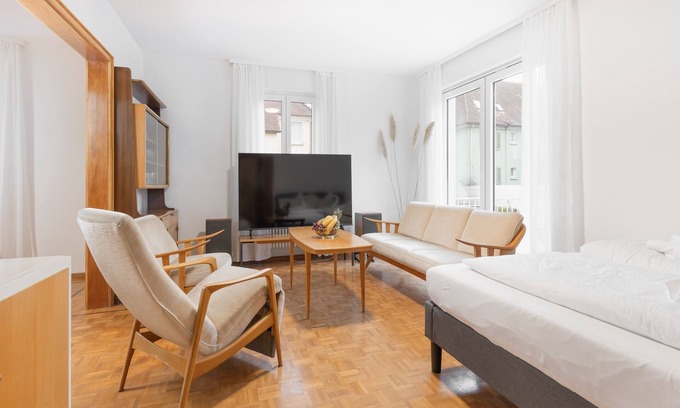 Radolfzell am Bodensee Apartamento | Vacation apartment with 155sqm, 4 bedrooms, max. for 8 persons