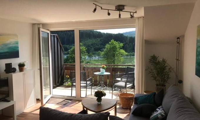 Niedersfeld Apartamento | Vacation apartment with lake view and close to the ski slopes