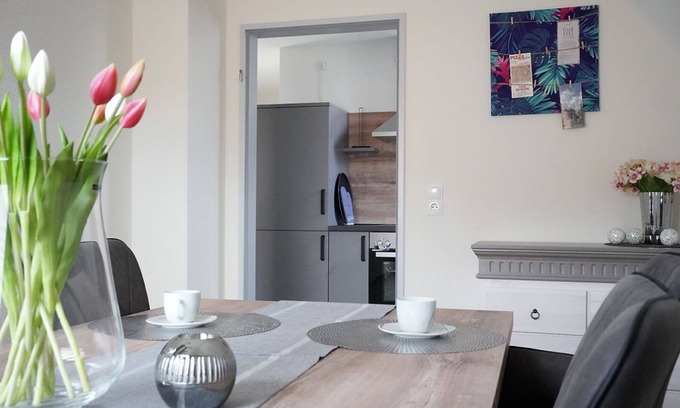 Weener Apartamento | Vacation apartment with heated indoor pool and sauna - Haus Meta Whg. 3