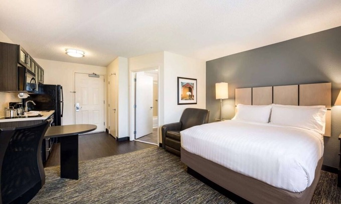 Troy Complejo | Vacation At its Finest! Two Lovely Units, Pet Friendly, Parking!