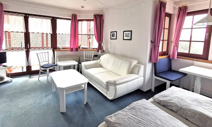 Kressbronn Apartamento | Vacation apartment/apartment for 2 guests with 30m² in Kressbronn am Bodensee (265055)