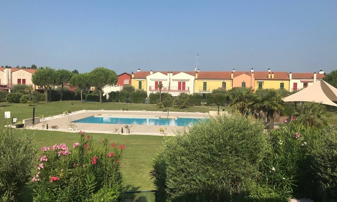Aprilia Marittima Complejo | Vacation dream in an Italian summer house
