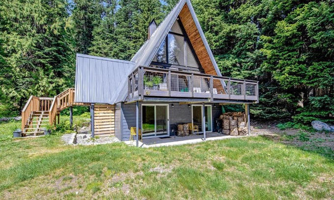 Hyak Casa | Vacation Elation