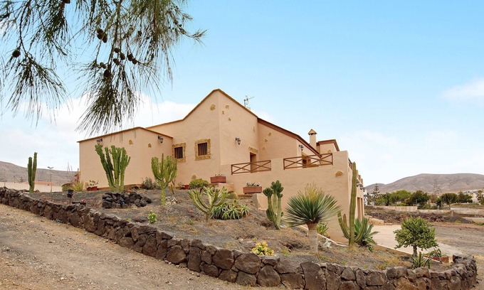 Puerto del Rosario Casa | Casa de vacaciones 'Casa Alfonsa' con vistas a la montaña, jardín y Wi-Fi