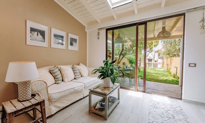 Capitana Casa | Vacation Home Costabeach 5 min from the beach and marina of Capitana