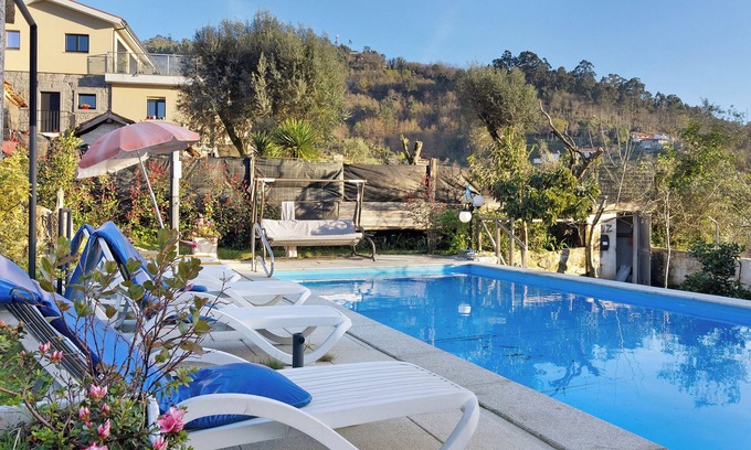 Cova Casa | Casa de vacaciones "Alojamento de Crasto - Gerês" con piscina y Wi-Fi