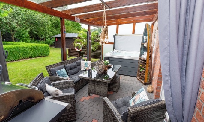 Hodenhagen Casa | Vacation home/apartment with whirlpool