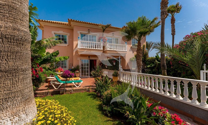 Arenas del Mar Casa | Casa de vacaciones 'Bonito 101 Bedr with Private' con piscina compartida