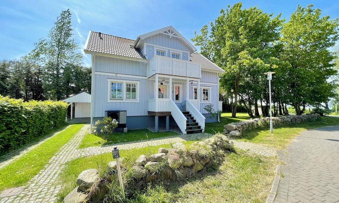 Wiek Casa | Vacation home by the water / Wiek on Rügen