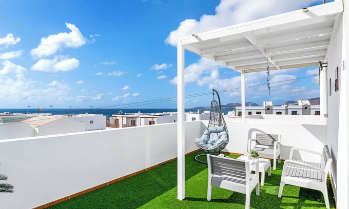 Punta Mujeres Casa | Casa de vacaciones Casa Alvaria con vista a la montaña y al mar, Wi-Fi y terrazas