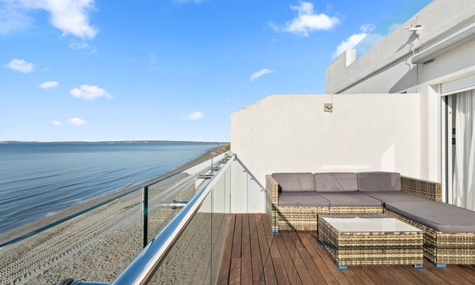 Santa Pola Casa | Casa de vacaciones "Casa En La Orilla De La Playa" con balcón, 2 terrazas privadas y Wi-Fi