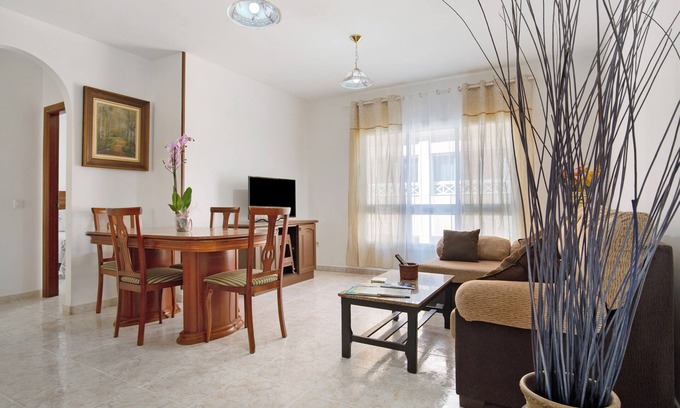 Gran Tarajal Casa | Casa de vacaciones "Casa Rosi" con vistas a la montaña y Wi-Fi