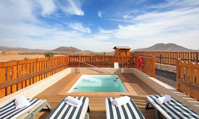 Triquivijate Casa | Casa de vacaciones 'Casa Glory' con vistas a la montaña, Wi-Fi y aire acondicionado