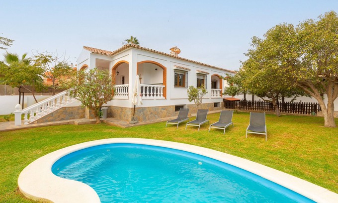 Guadalmar Casa | Casa de vacaciones "Casa Guadalmar" con piscina privada, terraza y Wi-Fi