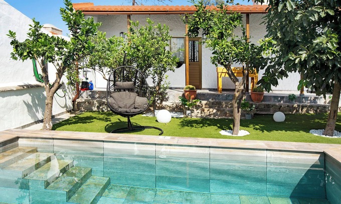La Solana Villa | "Casa Juani" con vistas a la montaña, piscina, Wi-Fi, aire acondicionado, terrazas y jardín
