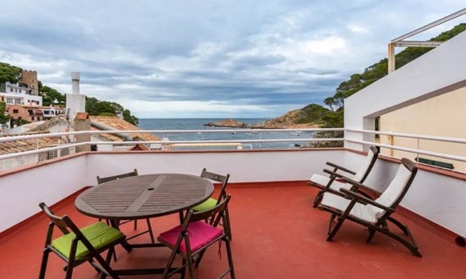 Sa Tuna Casa | Casa de vacaciones "Casa La Malva" en la playa con vista al mar y a la montaña, Wi-Fi y terraza; aparcamiento disponible.