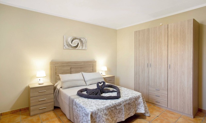 Agüimes Casa | Casa de vacaciones "Casa Los Abuelos 2" con vistas a la montaña, terrazas privadas y Wi-Fi