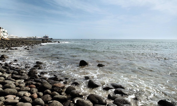 Arrieta Casa | Vacation Home "Casa Luisa" with Sea View & Wi-Fi