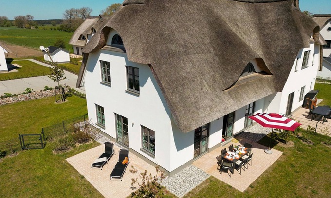 Stolpe auf Usedom Apartamento | Vacation home Ole Bull 15 - Inseldomizil Stolpe - Vacation under thatch on Usedom