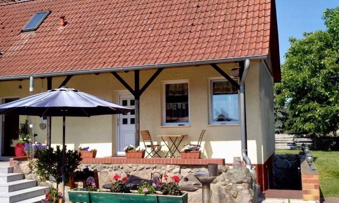 Dobbin-Linstow Casa | Vacation home directly at the nature park and 3 min. to Lake Linstow - Holiday home
