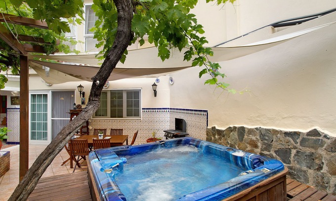 Teror Casa | Vacation Home 'Duplex Carmelo Y Carmela' with Private Terrace, Private Garden and Wi-Fi