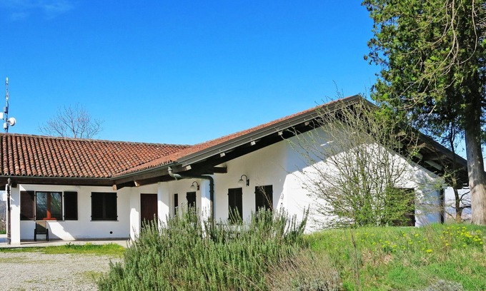 Azzano d'Asti Casa | Casa de vacaciones Elena by Interhome