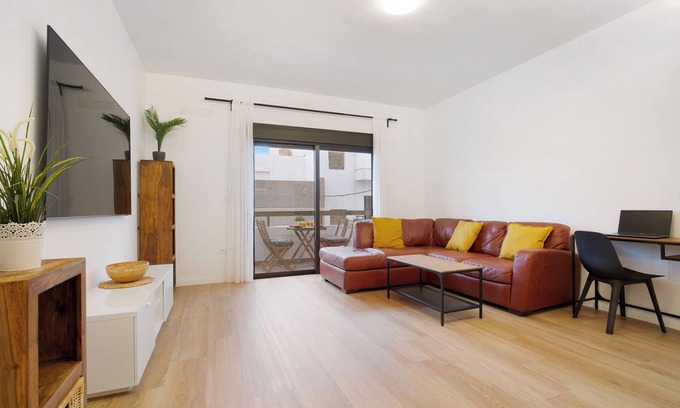 Gran Tarajal Casa | Casa de vacaciones "Erbania 2" con vistas a la montaña, balcón y Wi-Fi