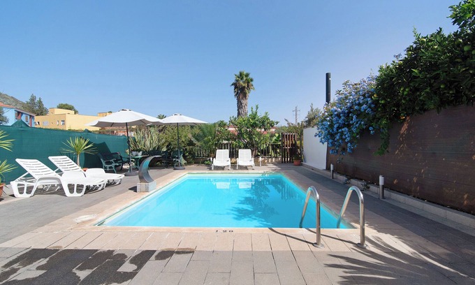 La Solana Casa | Casa de vacaciones "El Llanete" con vistas a la montaña, piscina compartida y Wi-Fi