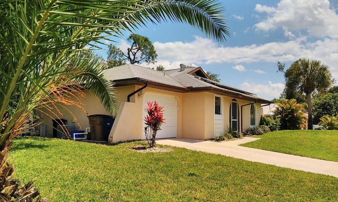 Joel Casa | Vacation Home Falcon