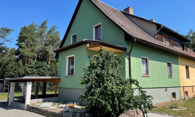 Gross-Sarchen Apartamento | Vacation home Family and Friends am Knappensee - Holiday home