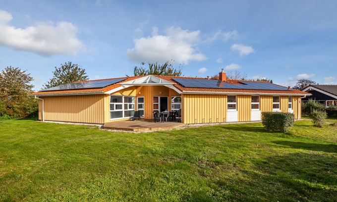 Lensterstrand Casa | Vacation home for 10 guests with 175m² in Grömitz (161352)