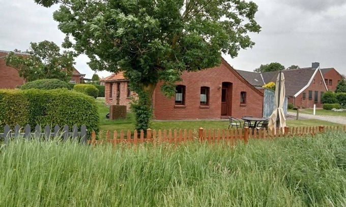 Hamswehrum Casa | Vacation home for 3 guests with 60m² in Krummhörn (265944)