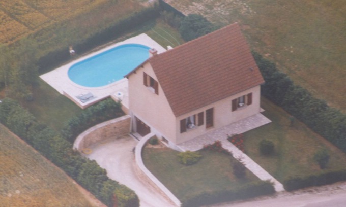 Lainsecq Casa | Vacation home for 6 people with swimming pool