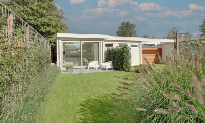Oostkapelle Casa | Vacation home for 2 pers. 500 m from the beach