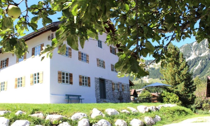 Berwang Casa | Vacation home for sole use for up to 8 people 4 bedrooms 2 bathrooms
