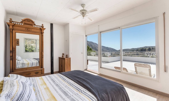 Galifa Casa | Casa "Galifador" con vistas a la montaña, piscina privada y Wi-Fi